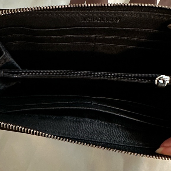 Michael Kors Hamilton tote (Rare) - Picture 12 of 13